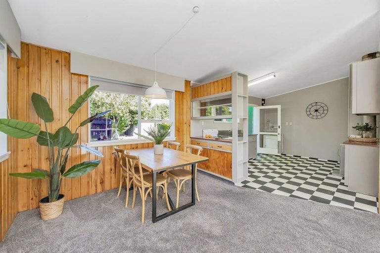 Photo of property in 12 Carston Street, Leeston, 7632