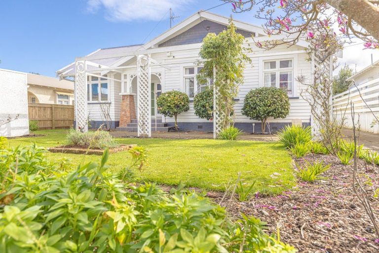 Photo of property in 4 Godwin Crescent, College Estate, Whanganui, 4500