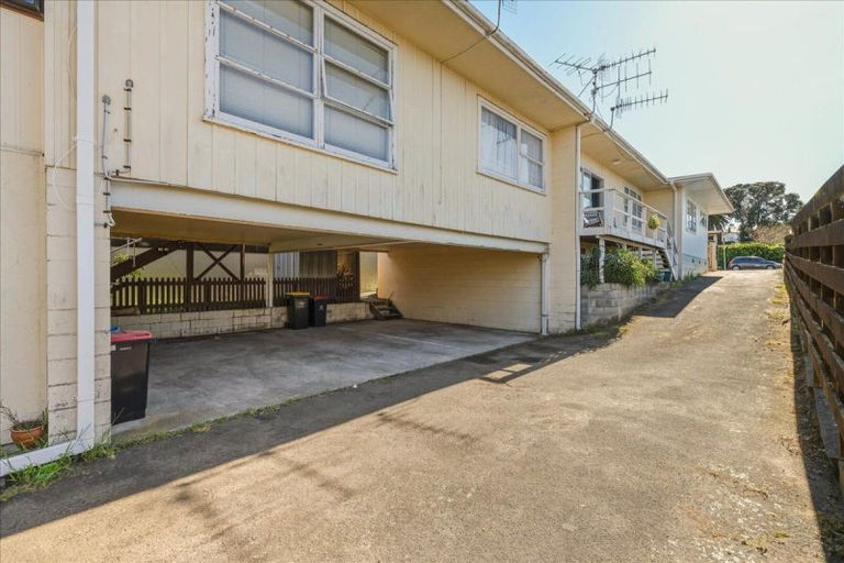 Photo of property in 2/18 May Street, Mount Maunganui, 3116