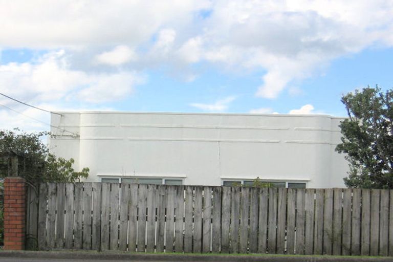 Photo of property in 1/14 Pleasant Road, Glen Eden, Auckland, 0602