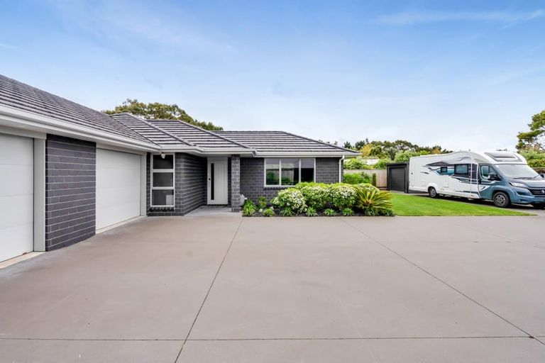 Photo of property in 15 Keene Drive, Bell Block, New Plymouth, 4312