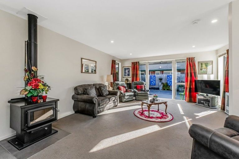 Photo of property in 77 North Terrace, Darfield, 7510