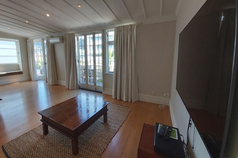 Photo of property in 31 Seafield View Road, Grafton, Auckland, 1023