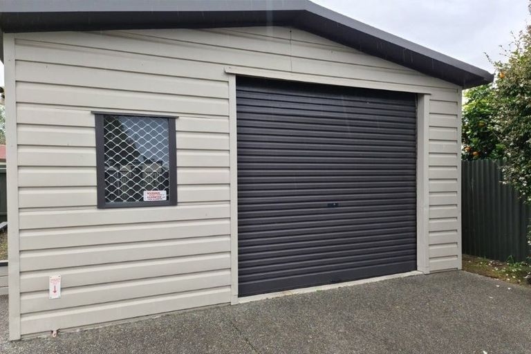 Photo of property in 7 College Place, Poike, Tauranga, 3112