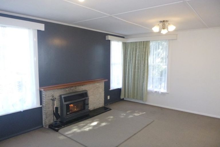 Photo of property in 33 Leicester Street, Cannons Creek, Porirua, 5024