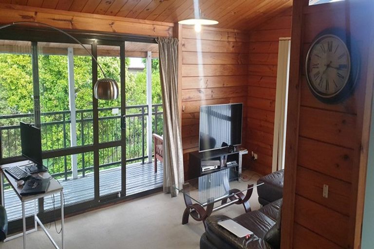 Photo of property in 1 Glenvar Road, Torbay, Auckland, 0630