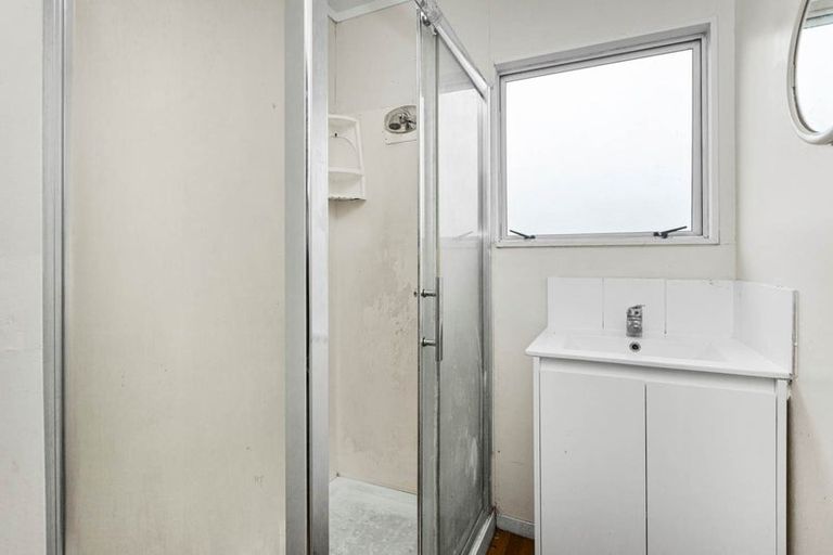 Photo of property in 1/3 Seddon Avenue, Papatoetoe, Auckland, 2104