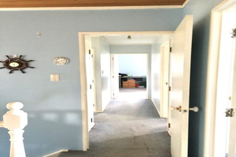 Photo of property in 5 Simpson Road, Ranui, Auckland, 0612