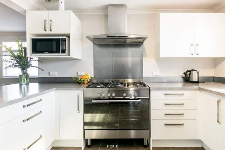 Photo of property in 53 Georges Drive, Napier South, Napier, 4110