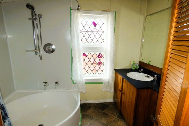 Photo of property in 47 Domett Street, Westport, 7825