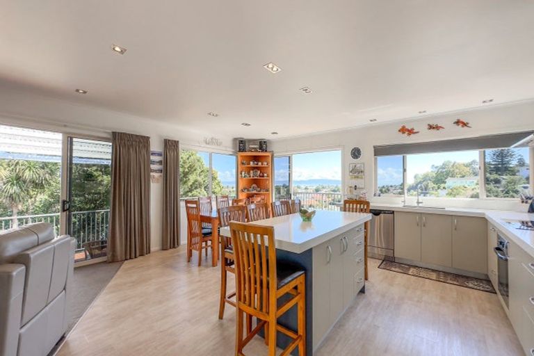 Photo of property in 108 Brunton Crescent, Thames, 3500