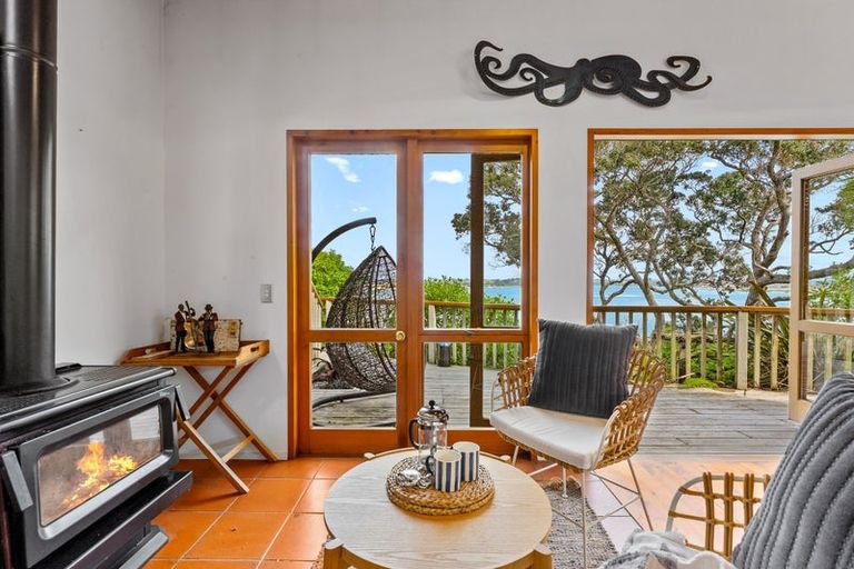 Photo of property in 417 Leigh Road, Whangateau, 0985