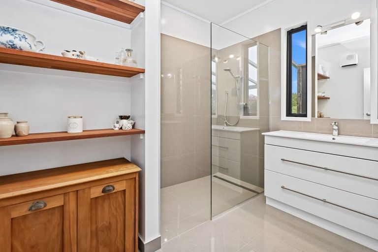 Photo of property in 2 Forest View Road, Te Kamo, Kamo, 0185