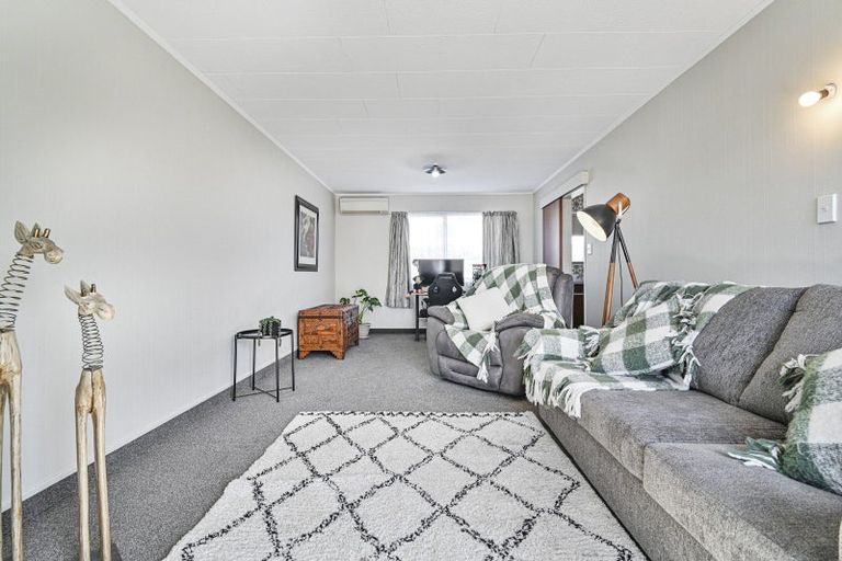 Photo of property in 2/408 Mclean Street, Saint Leonards, Hastings, 4120