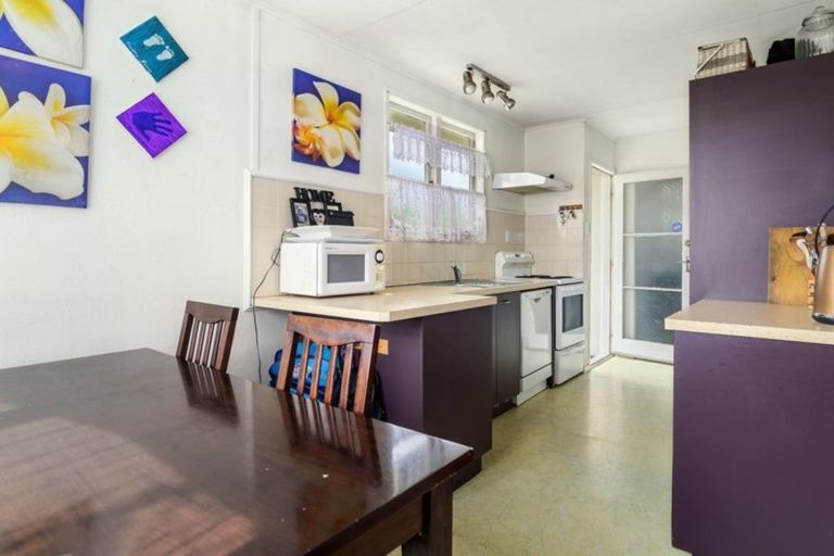 Photo of property in 2 Garnet Place, Pukehangi, Rotorua, 3015