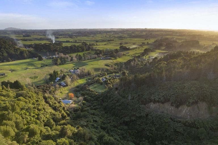 Photo of property in 35 Emerald Hills Road, Koputaroa, Levin, 5571