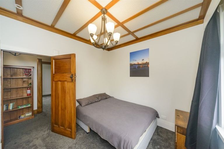 Photo of property in 27 Lyndhurst Street, Takaro, Palmerston North, 4412