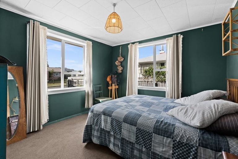 Photo of property in 11 Mcduff Place, Havelock North, 4130