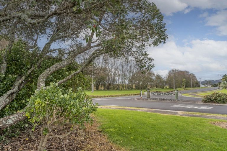 Photo of property in 1 Hei Esplanade, Whitianga, 3510