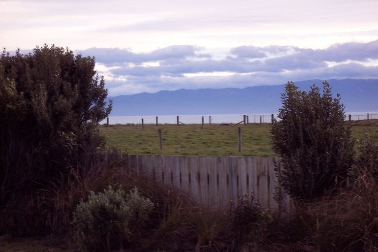 Photo of property in 35 Surrey Street, Orepuki, Riverton, 9881