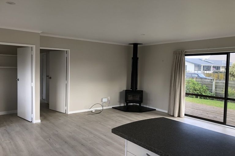 Photo of property in 40 Scott Avenue, Otaki Beach, Otaki, 5512