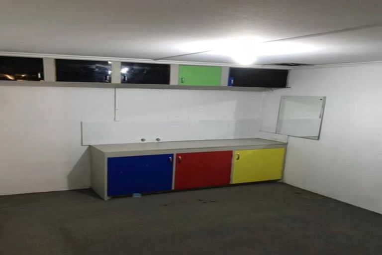 Photo of property in 6 Brighton Terrace, Murrays Bay, Auckland, 0630