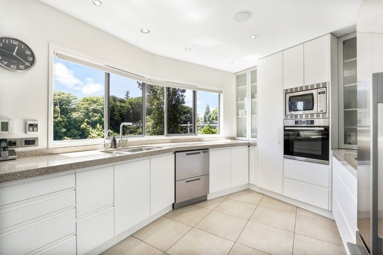 Photo of property in 82 Awatere Avenue, Beerescourt, Hamilton, 3200