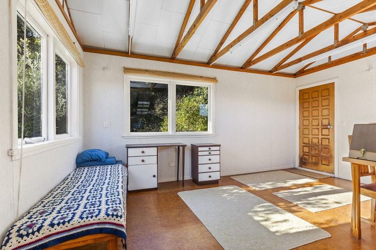 Photo of property in 2 Hudson Street, Island Bay, Wellington, 6023