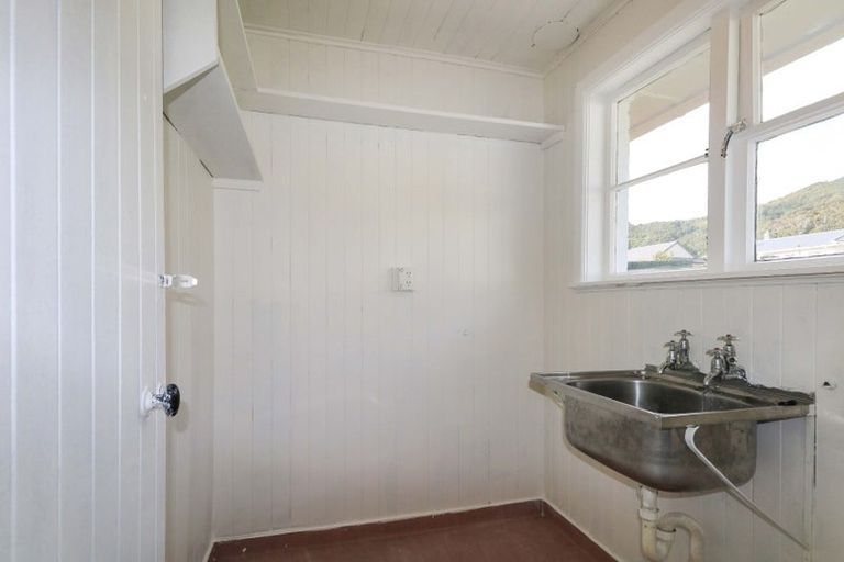 Photo of property in 13 Toomath Street, Naenae, Lower Hutt, 5011
