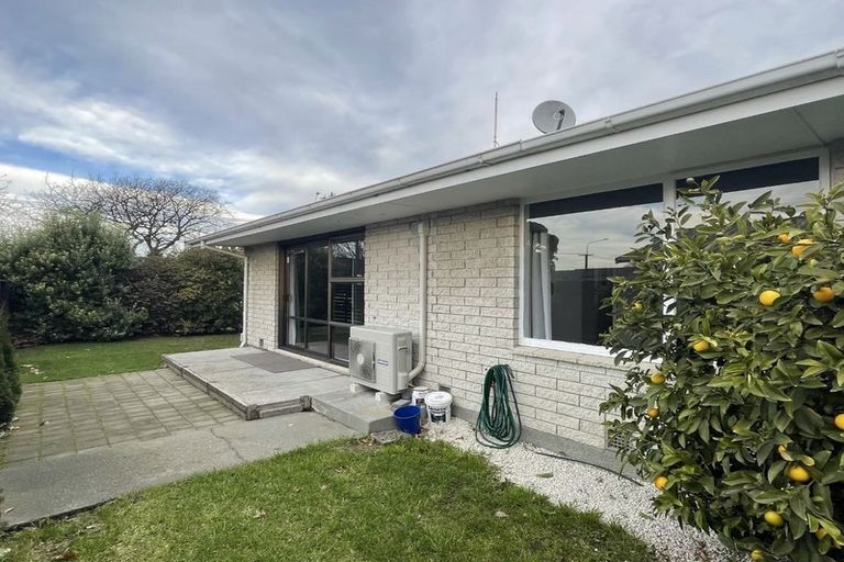 Photo of property in 1/78 Middlepark Road, Sockburn, Christchurch, 8042