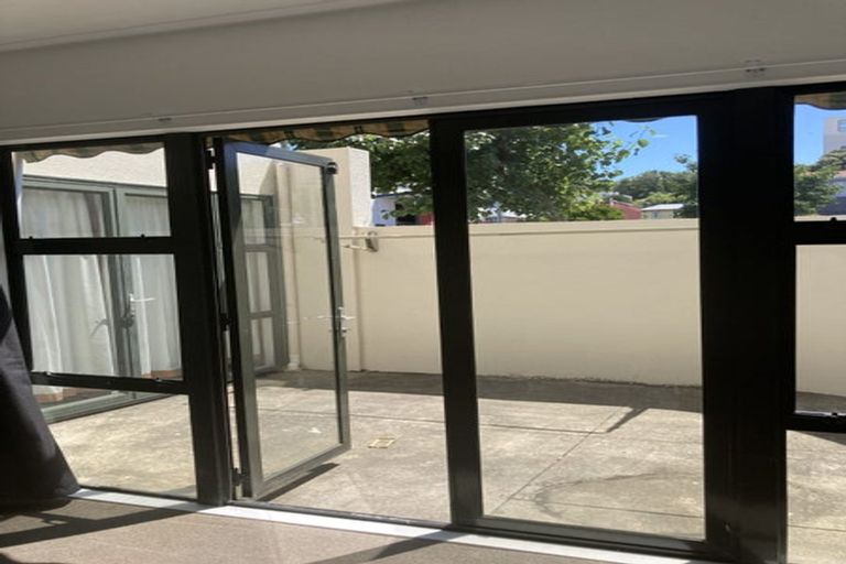 Photo of property in Victoria Town Houses, 1/219 Victoria Street, Te Aro, Wellington, 6011