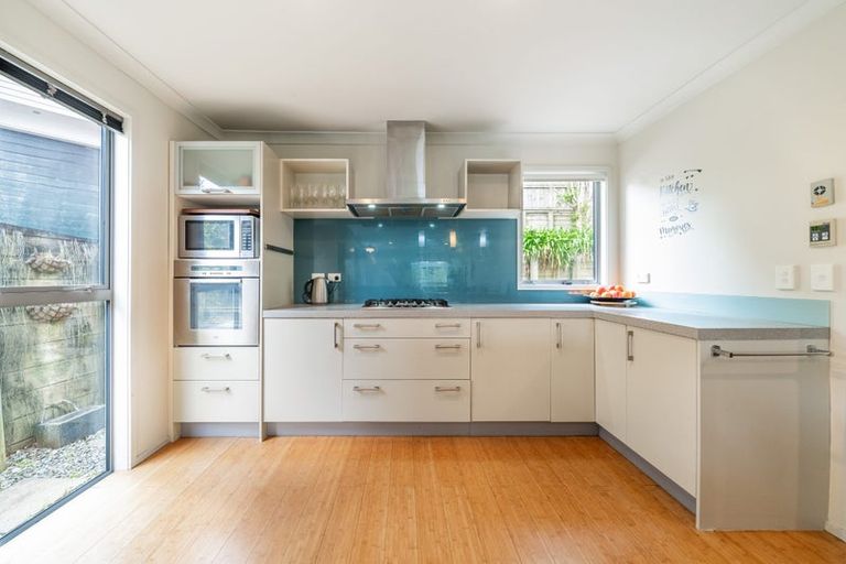 Photo of property in 82b Kirton Drive, Riverstone Terraces, Upper Hutt, 5018