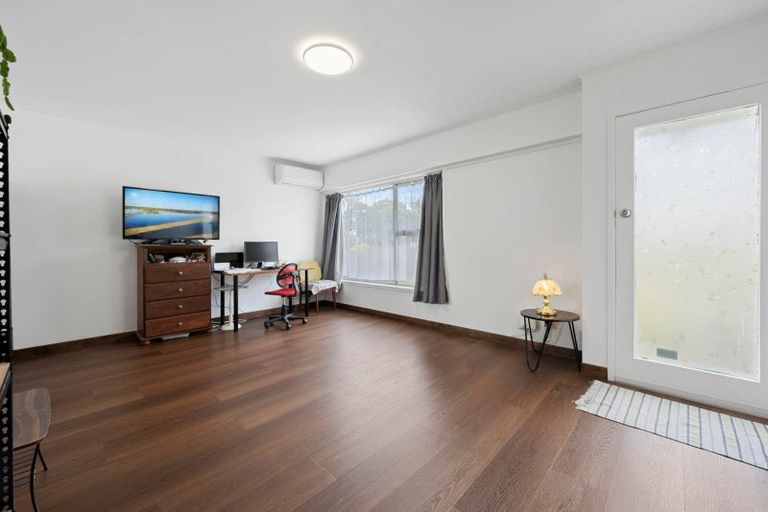 Photo of property in 2/30 Copley Street, New Lynn, Auckland, 0600
