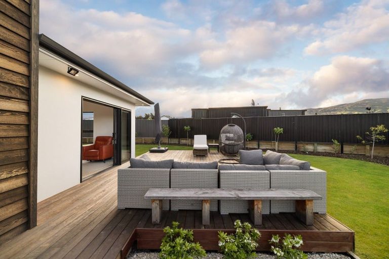 Photo of property in 16 Travertine Street, Cromwell, 9310