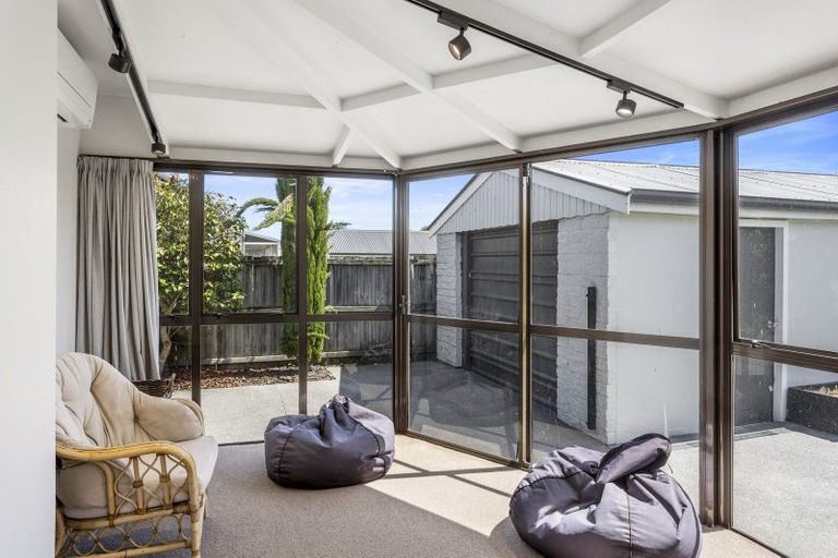 Photo of property in 93 Stanbury Avenue, Somerfield, Christchurch, 8024