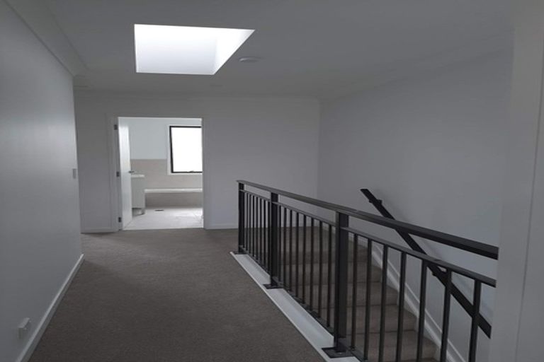 Photo of property in 31c O'meara Street, Swanson, Auckland, 0614