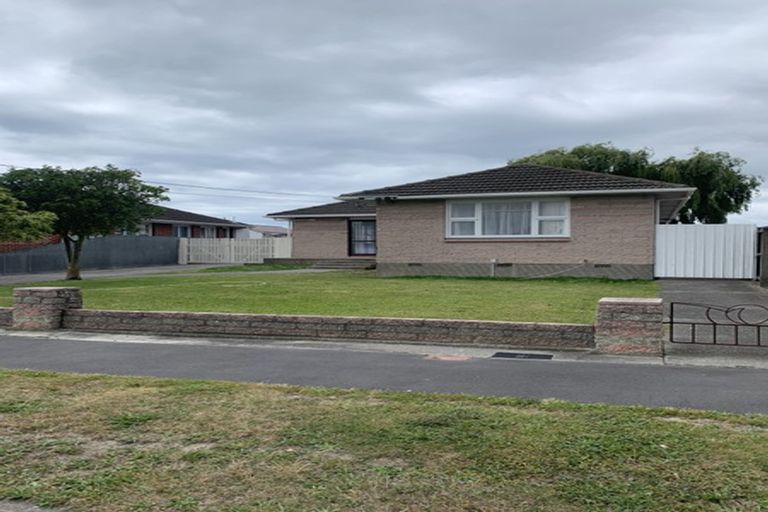 Photo of property in 41 Lyndhurst Crescent, Aranui, Christchurch, 8061