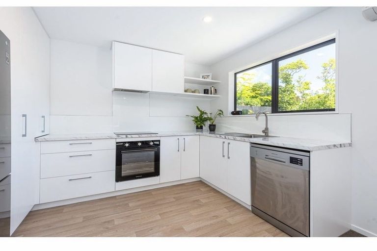 Photo of property in 258a Edgeware Road, Edgeware, Christchurch, 8013