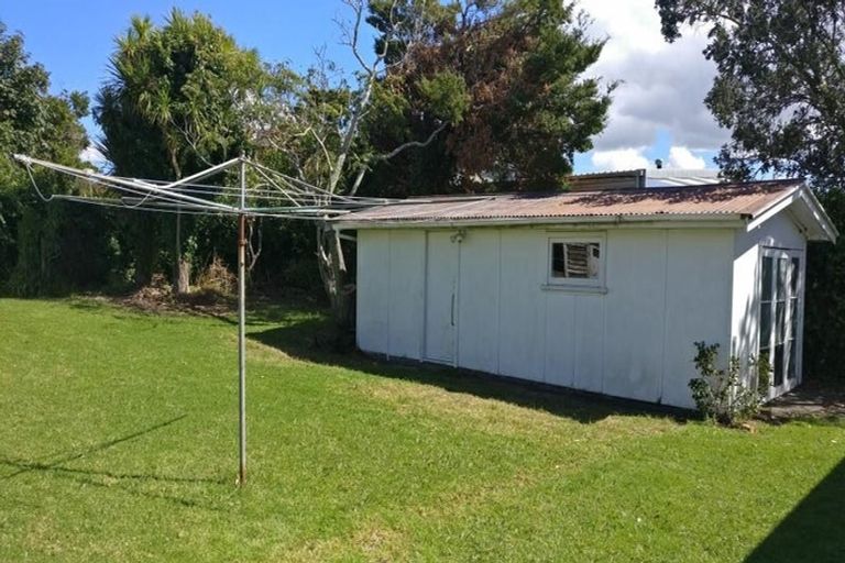 Photo of property in 325 Lake Road, Hauraki, Auckland, 0622