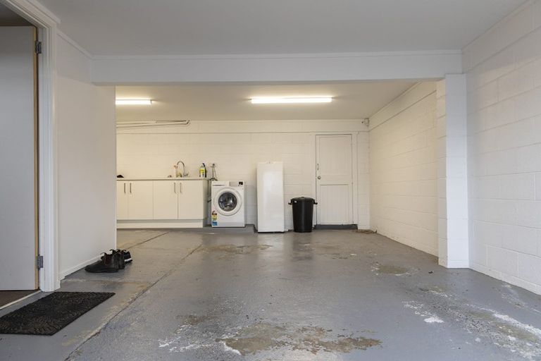 Photo of property in 1/15 Wairiki Road, Mount Eden, Auckland, 1024