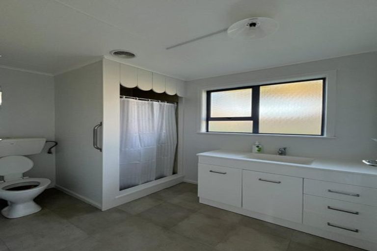 Photo of property in 30 Rua Avenue, Waitarere Beach, Levin, 5510