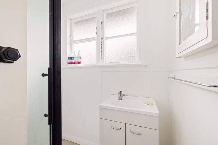 Photo of property in 9 Nalder Place, Linwood, Christchurch, 8062