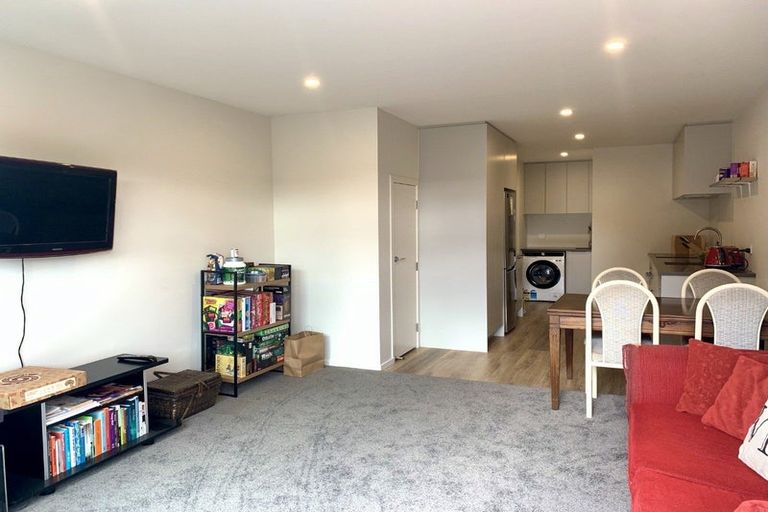Photo of property in 5/37 Sladden Street, Naenae, Lower Hutt, 5011