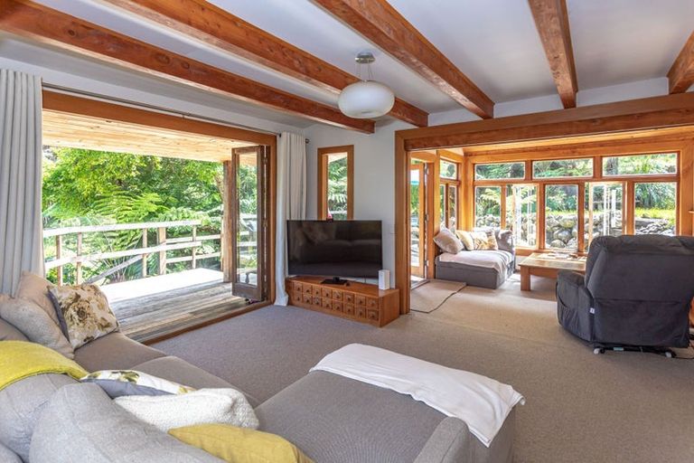 Photo of property in 480 Driving Creek Road, Coromandel, 3506