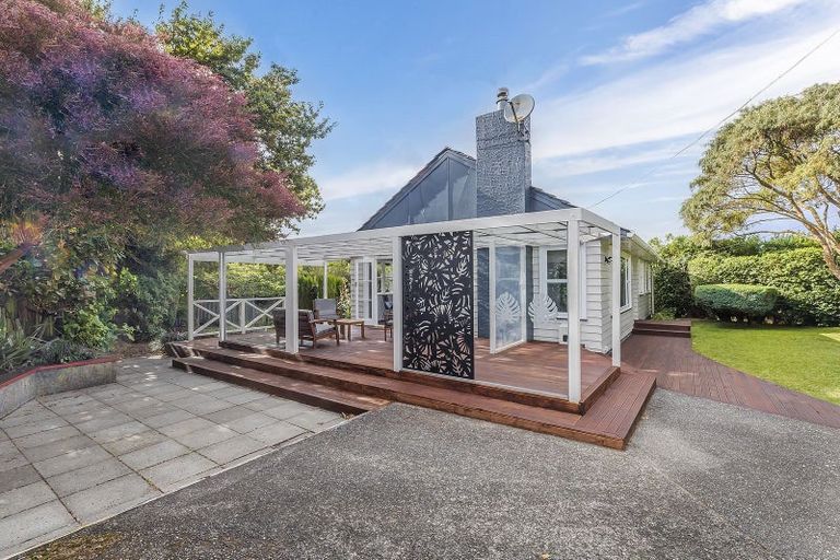 Photo of property in 9 Mascot Street, Tawa, Wellington, 5028