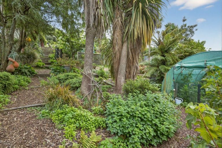 Photo of property in 35 Merlincote Crescent, Governors Bay, 8971