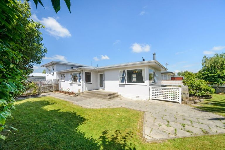 Photo of property in 42 Pitama Road, Awapuni, Palmerston North, 4412