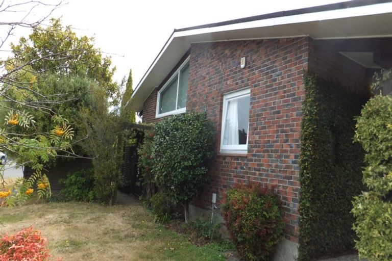Photo of property in 9 Rutherglen Avenue, Ilam, Christchurch, 8041