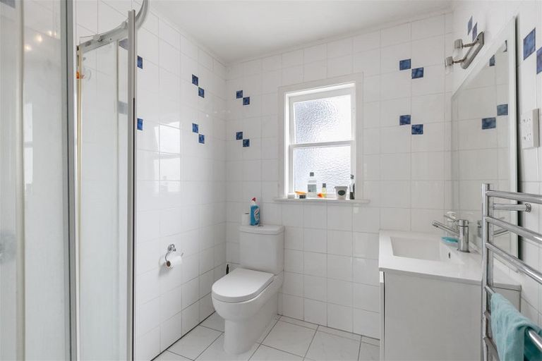 Photo of property in 48 Astley Avenue, New Lynn, Auckland, 0600