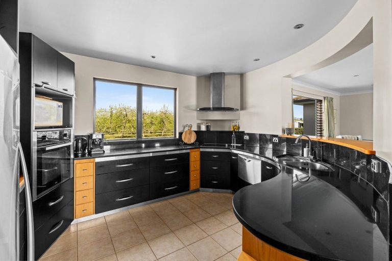 Photo of property in 375 Saint Georges Road, Havelock North, 4130